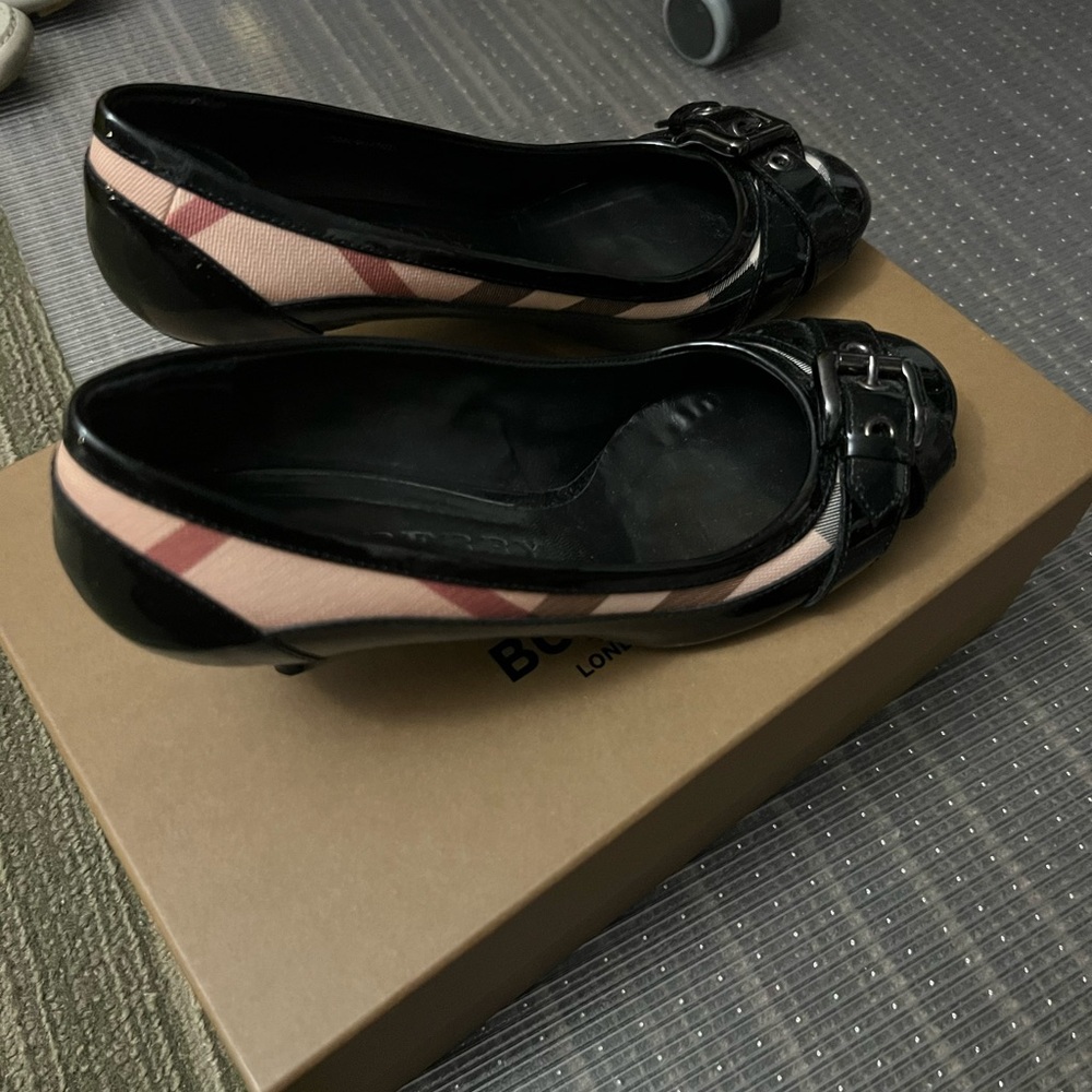 Burberry heels